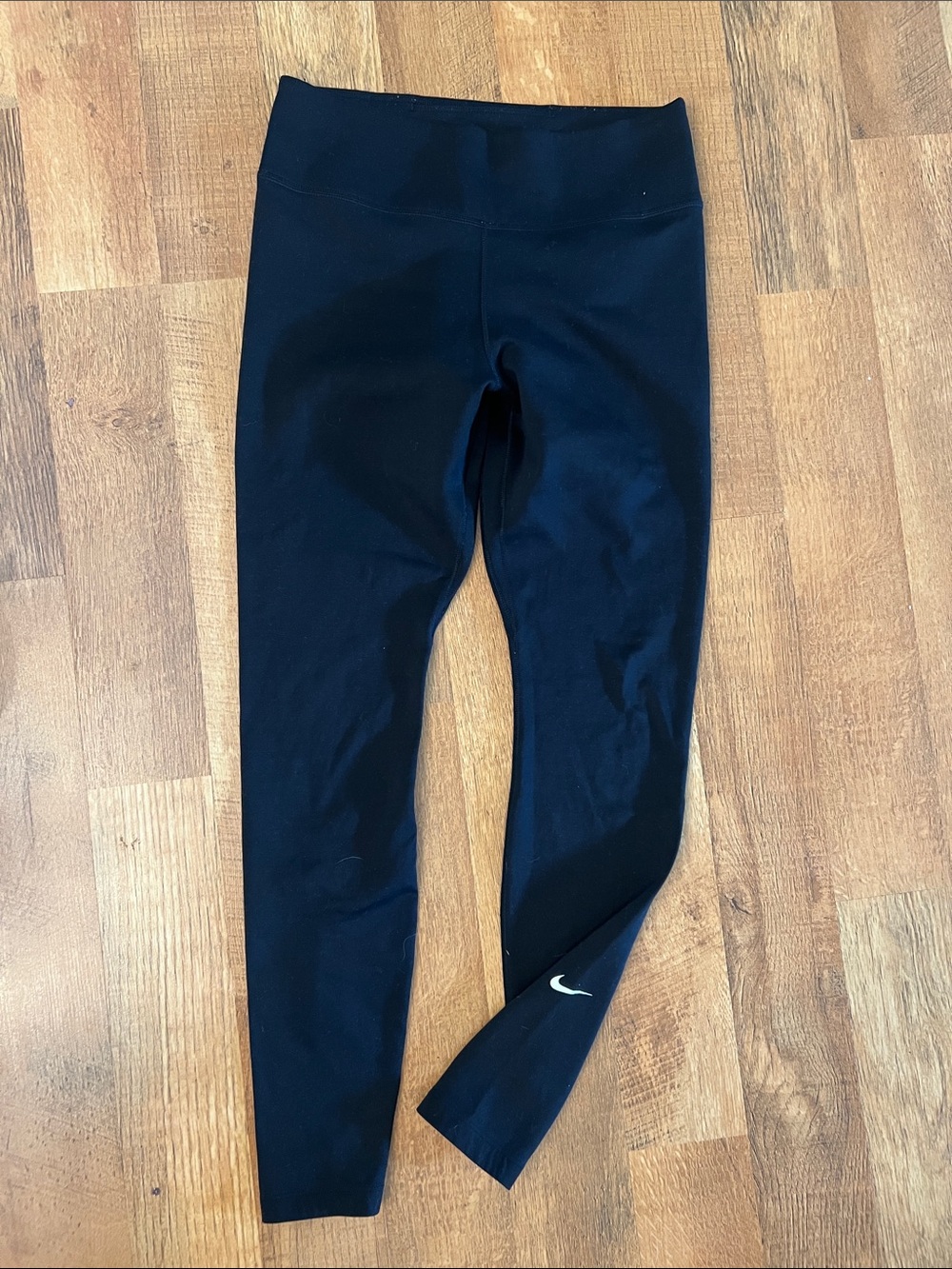 Nike Women’s  Black Therma-Fit Athletic Leggings with White Swoosh